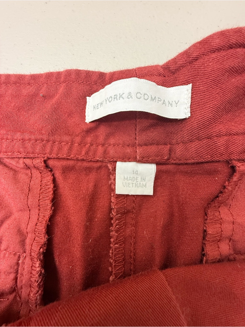 New York & Company Rust Red Women’s Bermuda Shorts - Picture 3 of 3